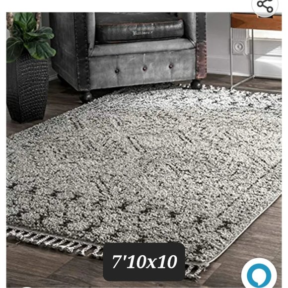 3 beautiful rugs and a coordinating beautiful runner - Picture 3 of 4